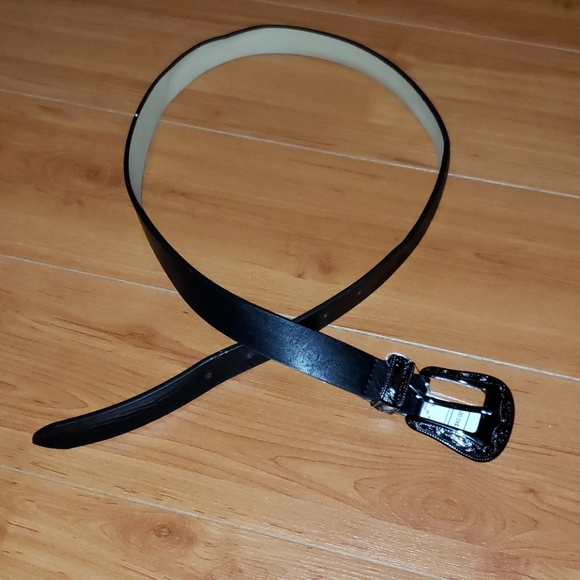 Vince Camuto Vegan Leather Belt - Picture 3 of 7